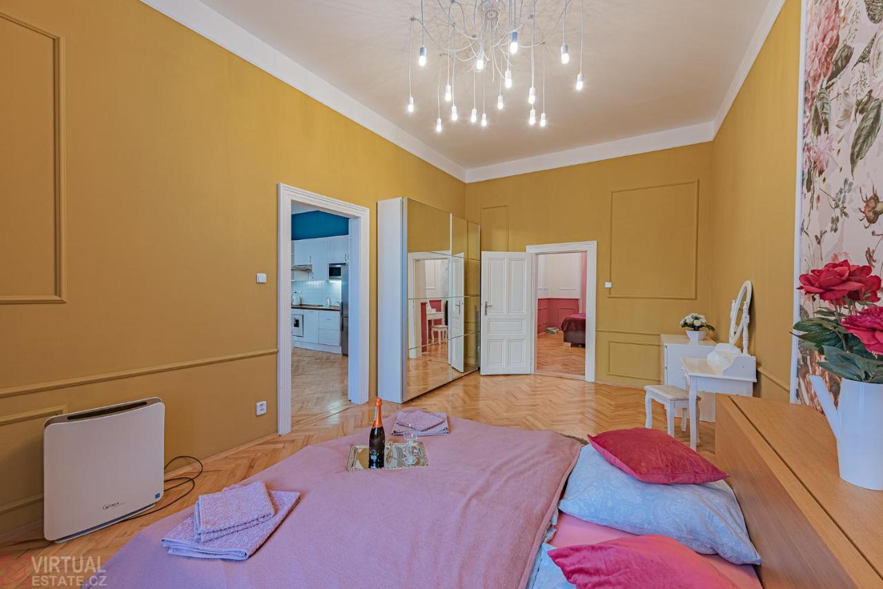 Colorful Wenceslas Square Apartment Prag Dış mekan fotoğraf