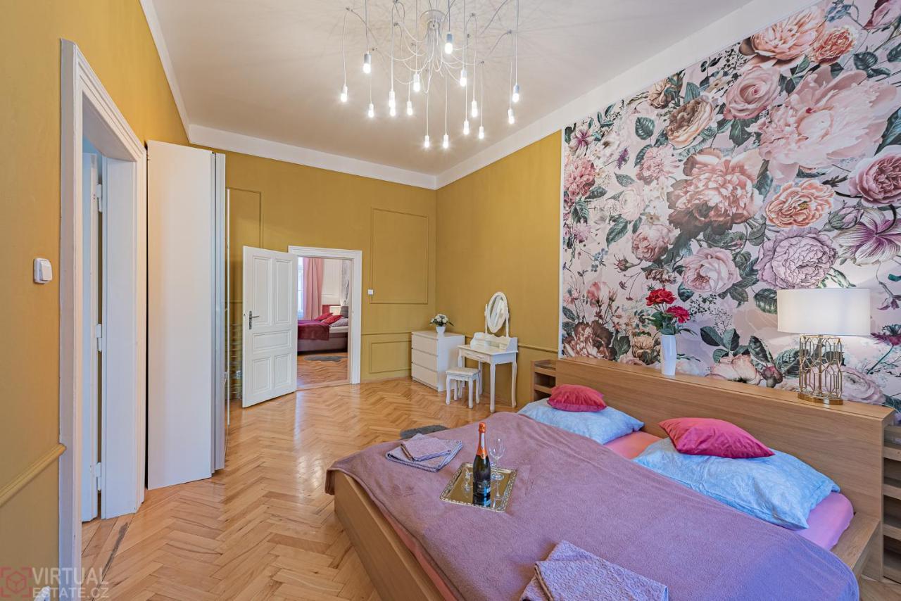 Colorful Wenceslas Square Apartment Prag Dış mekan fotoğraf